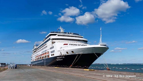 Mitteleuropa Kreuzfahrt:  Stop in Soulac sul Mer_14