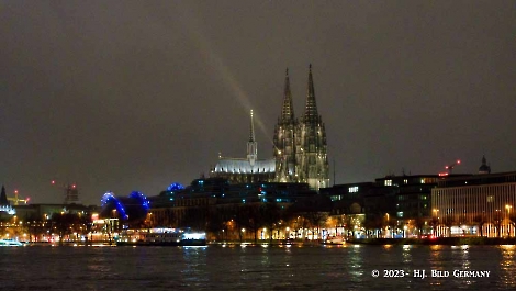 Rheinkreuzfahrt:  Zurück von Ludwigshafen nach Duesseldorf_42