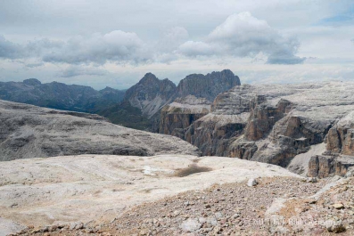Dolomiten: Vom Pass Pordoi Aufstieg zum Piz Boe und zurück_35