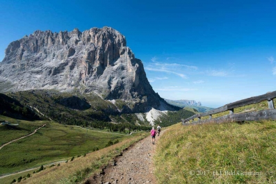 Wanderung vom Sellajoch über die steinerne Stadt durch die Langkofelscharte nach Wolkenstein_01