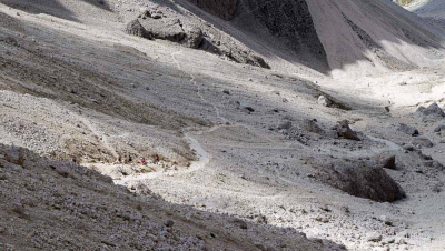 Wanderung vom Sellajoch über die steinerne Stadt durch die Langkofelscharte nach Wolkenstein_24