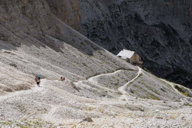 Wanderung vom Sellajoch über die steinerne Stadt durch die Langkofelscharte nach Wolkenstein_33