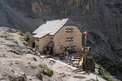 Wanderung vom Sellajoch über die steinerne Stadt durch die Langkofelscharte nach Wolkenstein_34