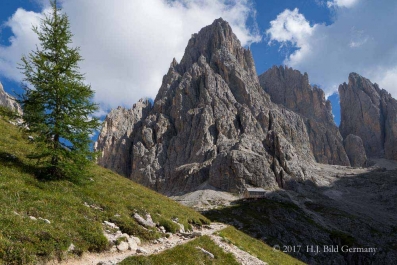 Wanderung vom Sellajoch über die steinerne Stadt durch die Langkofelscharte nach Wolkenstein_36