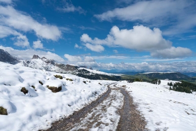 Schneewanderung auf dem  Friedrich-August-Weg am Fusse des Plattkofels_50