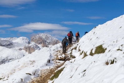 Schneewanderung:  Friedrich-August-Weg am Fusse des Plattkofels_21